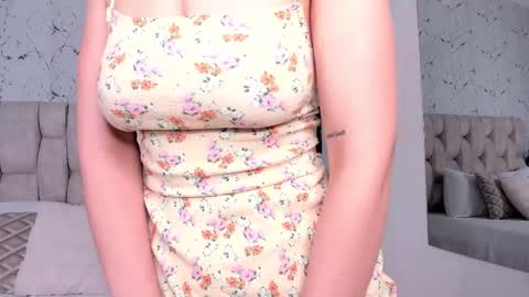 LauraIvy online show from 10/28/25, 12:30