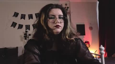 Snapshot of laura_karamazov chatting on 02/13/26, 10:00 Miss Laura online show from 02/13/26, 10:00