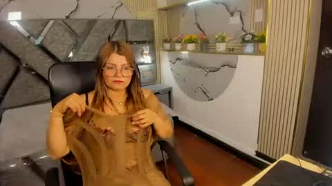 Snapshot of laura_marttin609038 chatting on 08/06/26, 03:52 laura_marttin609038 online show from 08/06/26, 03:52