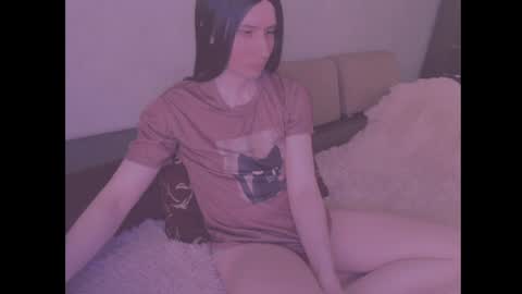 Snapshot of laura_night_byte chatting on 07/05/26, 06:42 laura_night_byte online show from 07/05/26, 06:42