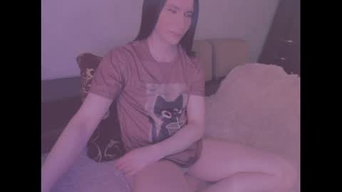 Snapshot of laura_night_byte chatting on 07/16/26, 05:46 laura_night_byte online show from 07/16/26, 05:46