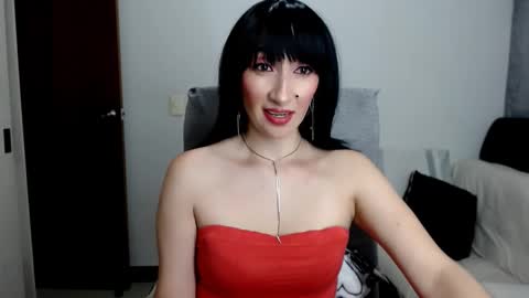 Snapshot of laura_pervert_ chatting on 03/08/26, 11:19 Laura online show from 03/08/26, 11:19