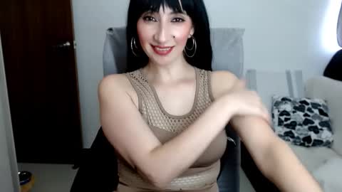 Snapshot of laura_pervert_ chatting on 03/13/26, 09:32 Laura online show from 03/13/26, 09:32
