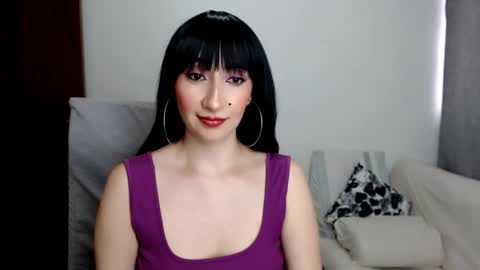 Laura online show from 05/02/26, 10:26