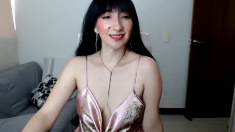 Laura online show from 06/20/26, 09:17