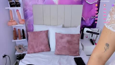 Laura Smith online show from 02/03/25, 09:29