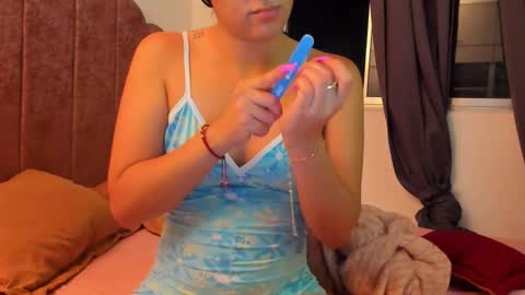 LAURA SOE online show from 10/05/25, 11:35