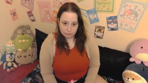 LauraChan online show from 12/25/24, 10:37
