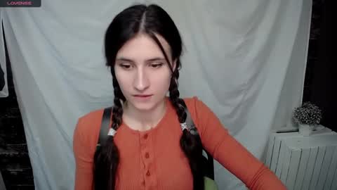 Snapshot of lauradre_ chatting on 01/24/25, 08:34 Laura online show from 01/24/25, 08:34