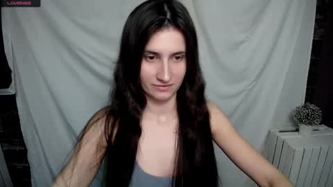 Snapshot of lauradre_ chatting on 01/29/25, 11:09 Laura online show from 01/29/25, 11:09