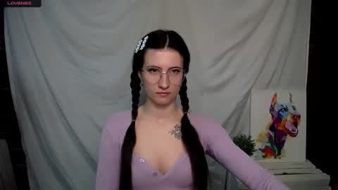 Snapshot of lauradre_ chatting on 03/06/25, 08:19 Laura online show from 03/06/25, 08:19