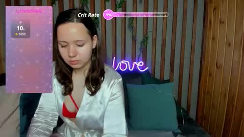 Snapshot of lauraellinss chatting on 09/22/25, 07:43 Laura online show from 09/22/25, 07:43