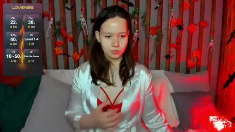 Snapshot of lauraellinss chatting on 11/01/25, 08:16 Laura online show from 11/01/25, 08:16