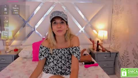 Laura online show from 02/17/25, 07:26