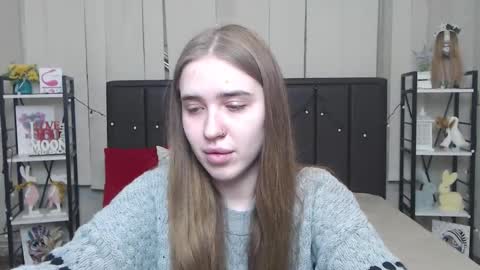 LauraHlot online show from 11/23/25, 07:13