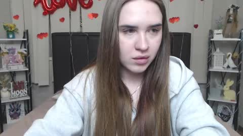 Snapshot of laurahlot chatting on 04/01/26, 01:41 LauraHlot online show from 04/01/26, 01:41