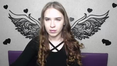 Snapshot of laurahlot chatting on 04/15/26, 05:47 LauraHlot online show from 04/15/26, 05:47
