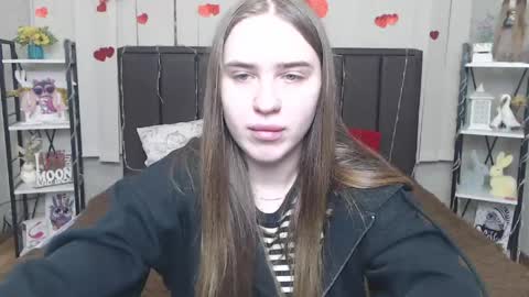 LauraHlot online show from 05/31/26, 05:53