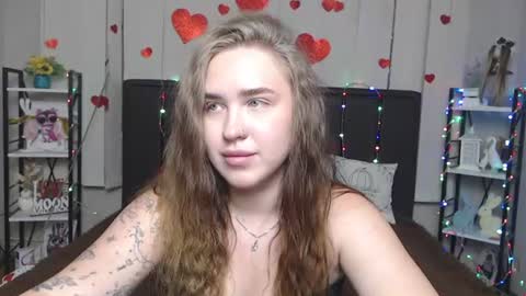LauraHlot online show from 07/12/26, 05:42