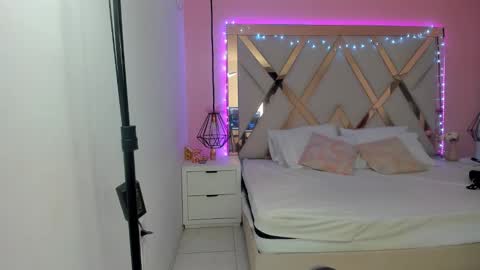 laura  online show from 02/02/26, 08:07