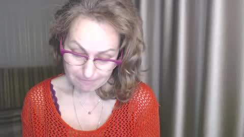 Lauraoven1 online show from 01/09/25, 06:26