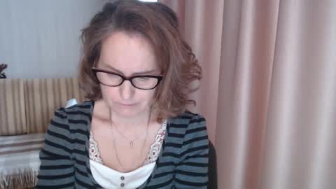 Lauraoven1 online show from 02/13/25, 09:09