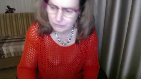Lauraoven1 online show from 03/11/25, 07:47