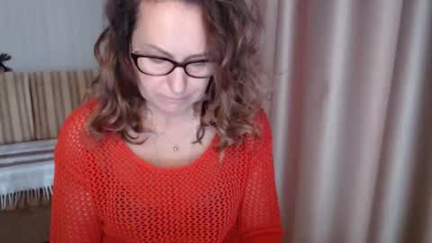 Lauraoven1 online show from 10/30/25, 08:05