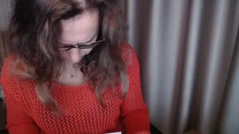 Lauraoven1 online show from 11/03/25, 07:31