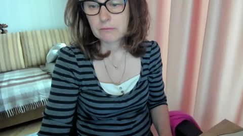 Lauraoven1 online show from 05/03/26, 09:59