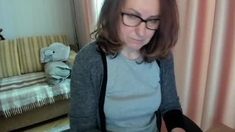 Lauraoven1 online show from 05/08/26, 08:08