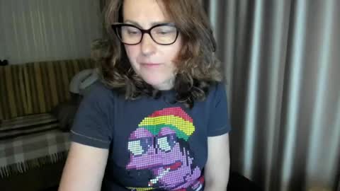 Lauraoven1 online show from 05/13/26, 06:38