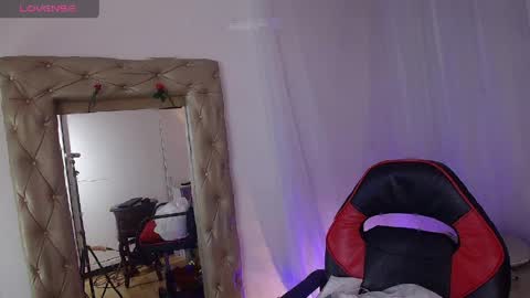 Snapshot of laurasofia45 chatting on 04/23/26, 02:46 Laura Sofia online show from 04/23/26, 02:46