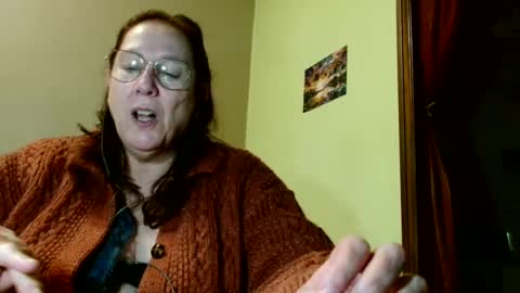 Snapshot of laureanne50 chatting on 12/19/24, 08:44 laureanne online show from 12/19/24, 08:44