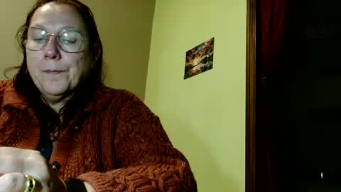 Snapshot of laureanne50 chatting on 12/22/24, 08:14 laureanne online show from 12/22/24, 08:14