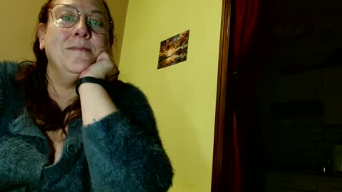 Snapshot of laureanne50 chatting on 12/27/24, 08:28 laureanne online show from 12/27/24, 08:28