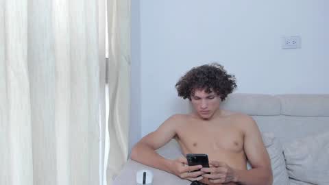 Laureent online show from 12/29/24, 07:22