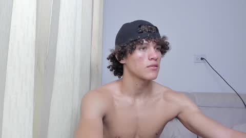 Laureent online show from 12/31/24, 08:56