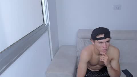 Laureent online show from 02/24/25, 09:20