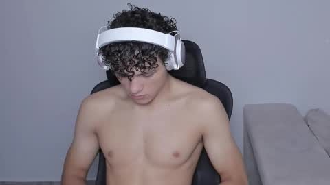 Laureent online show from 09/28/25, 06:57