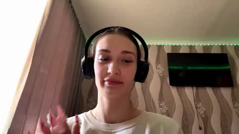 Snapshot of laurelwilliamston chatting on 03/25/26, 01:17 laurelwilliamston online show from 03/25/26, 01:17