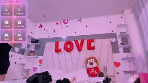 Laurem online show from 03/02/25, 12:43