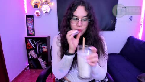  Im Lauren  independent model   online show from 01/28/25, 05:00