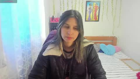 Snapshot of lauren_ashlee chatting on 10/27/25, 02:43 Lauren Independent model online show from 10/27/25, 02:43