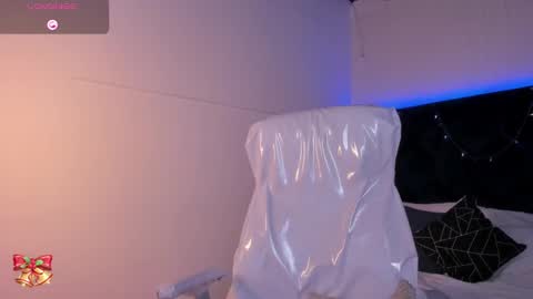 Lauren online show from 02/04/25, 04:18