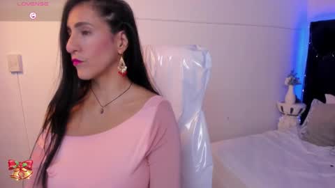 Lauren online show from 02/17/25, 03:42