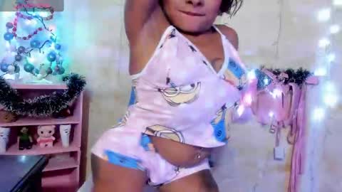 Lauren online show from 12/23/24, 02:24