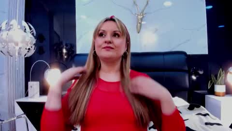 LaurenSpitz online show from 10/21/25, 11:33