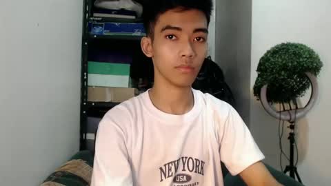 laurence_cuttieguyhere online show from 07/06/26, 08:44