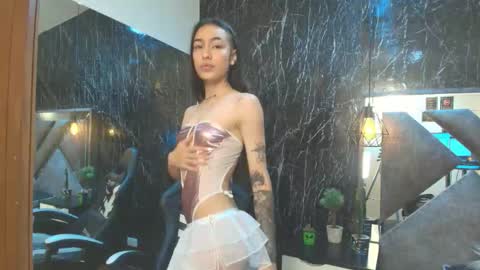 LaurenHazel  online show from 10/31/25, 11:55